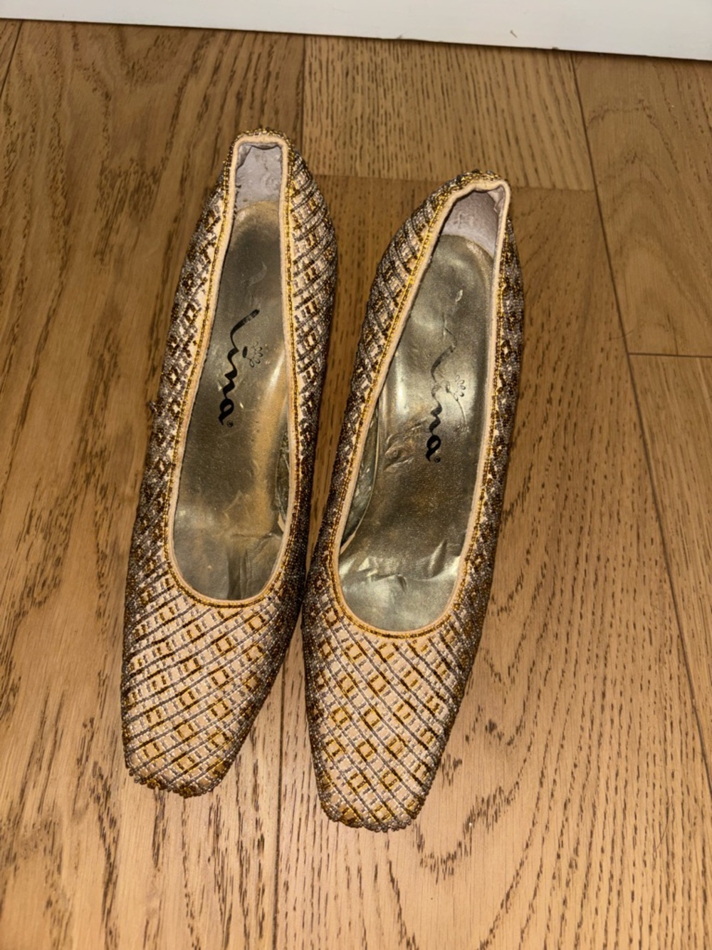 Vintage Nina Gold Woven heels